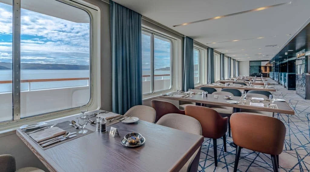 16-ultramarine-ultramarine-19