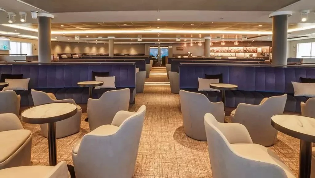 16-ultramarine-ultramarine-40