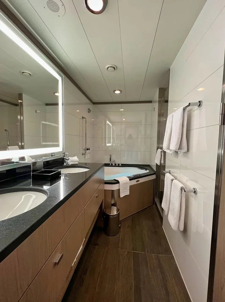 22-le-boreal-le-boreal-23