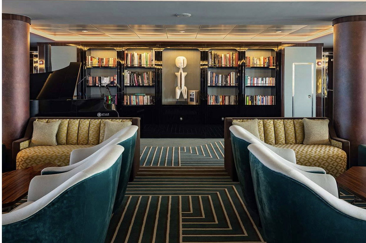 30-world-voyager-world-voyager-01