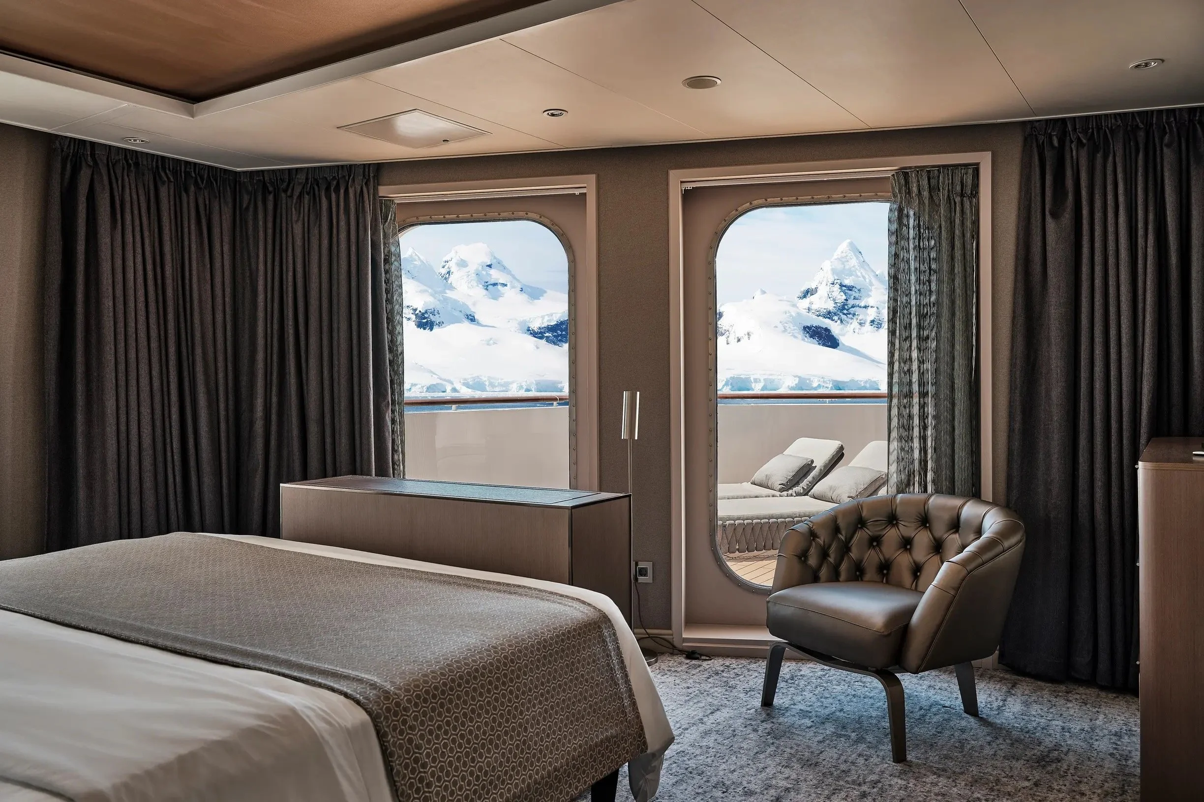 32-silver-endeavour-silver-endeavour-43