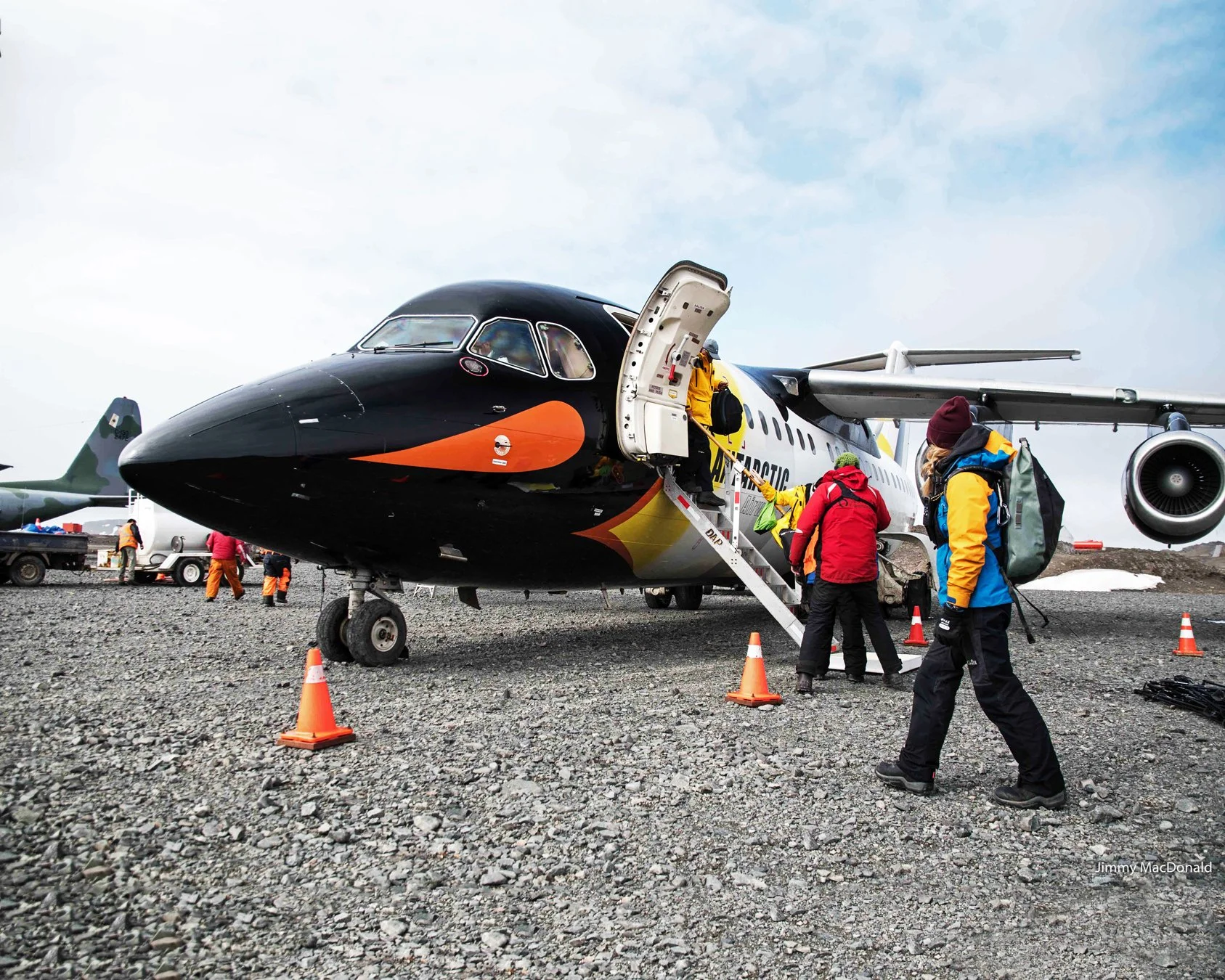 南極單島行程系列 (二)：飛去飛回的喬治王島 (King George Island)